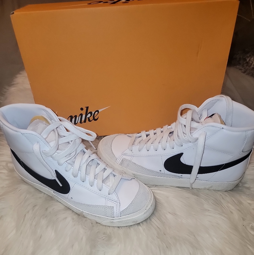 W Nike Blazer Mid